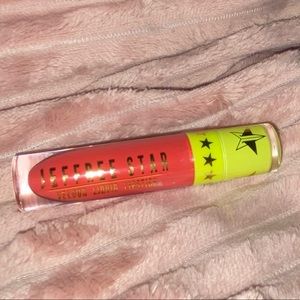 Strawberry Crush Velour Liquid Lipstick